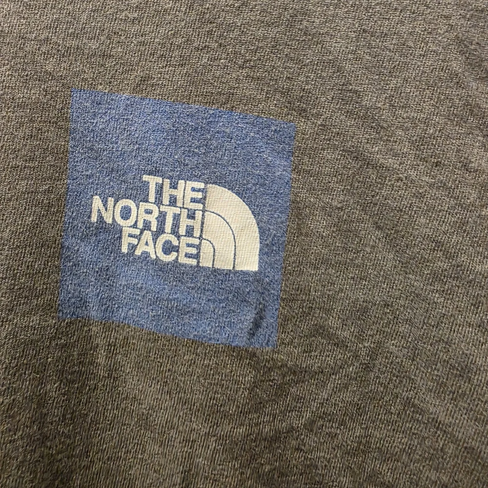 The North Face Mens Long Sleeve Shirt Gray Blue Camo Outdoor Hiking Casual Small